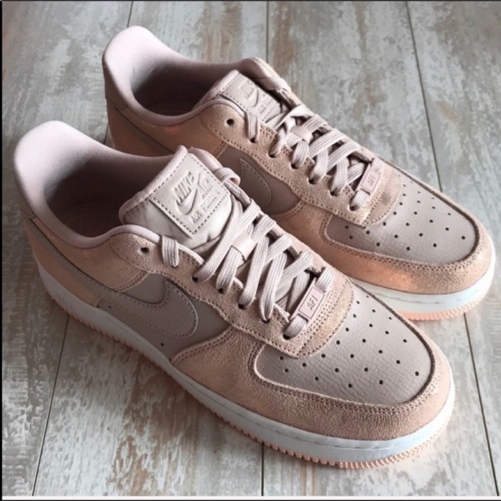 NWT Nike Air Force 1 Premium Rose Gold - Picture 4 of 8